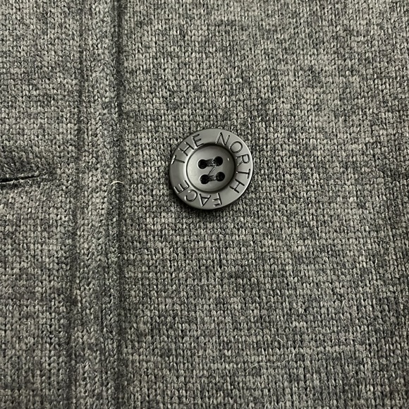 North face never worn! Women’s NorthFace gray sweater coat. Great looking! - Picture 9 of 10
